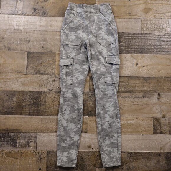 SPANX Pants - Spanx Stretch Twill Cargo Pants women's‎ extra small urban camo
